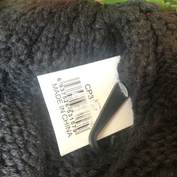 Scarf and hat set. Acrylic . - Picture 2 of 8